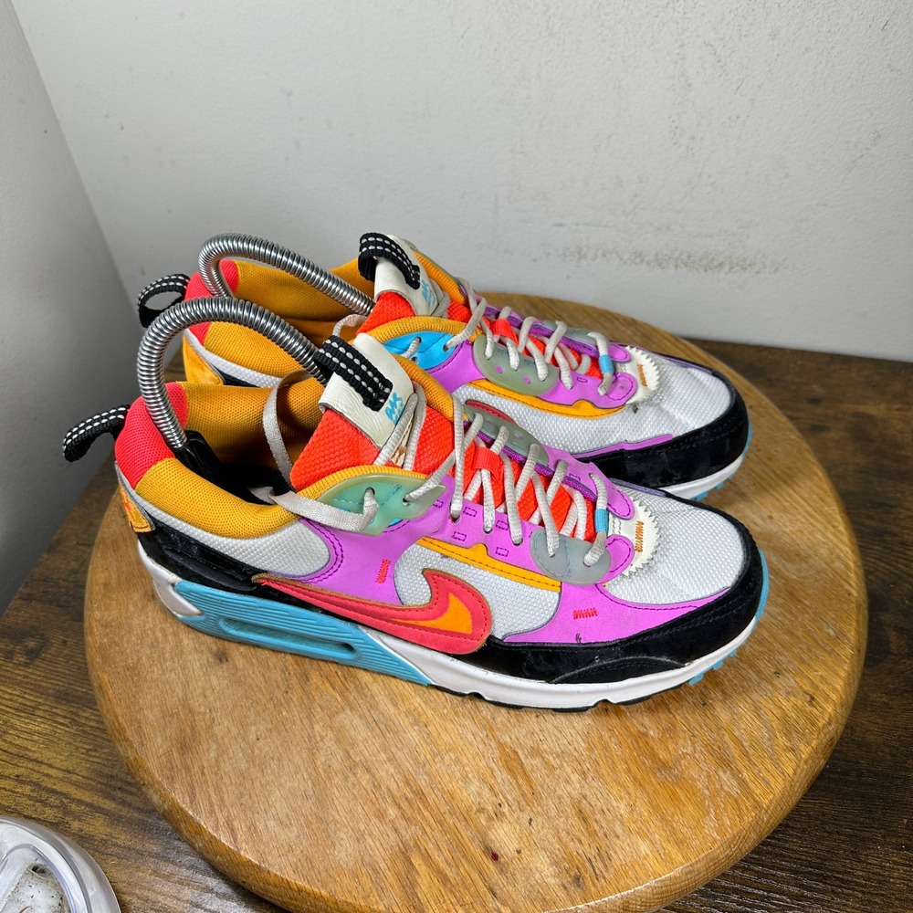 Nike Air Max Futura 90 Womens Multi Color Athletic Sneakers FD0821-100 Size 8.5